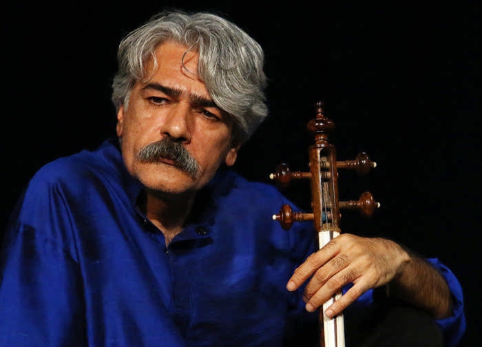 لغو کنسرت کیهان کلهر در اعتراض به حمله ترکیه