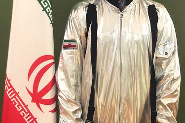 عذرخواهی وزیر ارتباطات برای انتشار عکس لباس فضانوردی قلابی!
