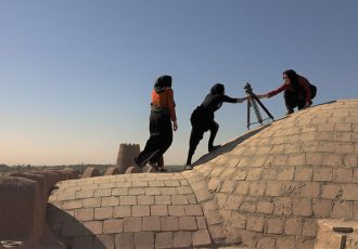 «زنان آفتاب: یک گاه نگاری درباره دیدن» به «هات داکس» می رود