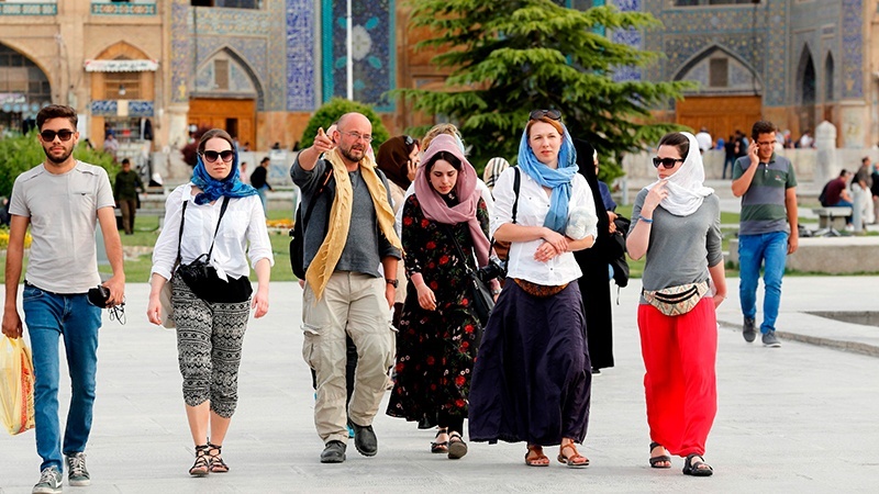 ورود گردشگران خارجی به ایران بررسی شد