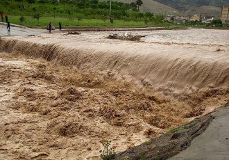 وقوع سیلاب در ١۶ استان کشور/ انتقال ۱۷۹ نفر به مناطق امن