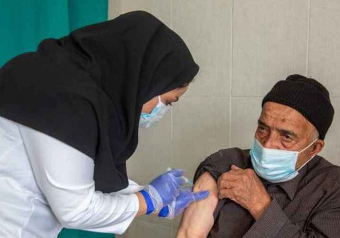 توضیح درباره کُندی واکسیناسیون در ایران