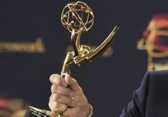 «لری کینگ» پس از مرگ جایزه برد/ برترین‌های تلویزیونی در آمریکا